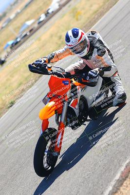 media/Oct-15-2023-TrackXperience (Sun) [[85198ff50b]]/Group 2/session 4 turn 3/